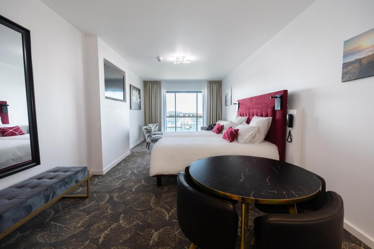 Le Barracuda & Spa, Centre Port, Pieds Dans L'eau, Vue 4*